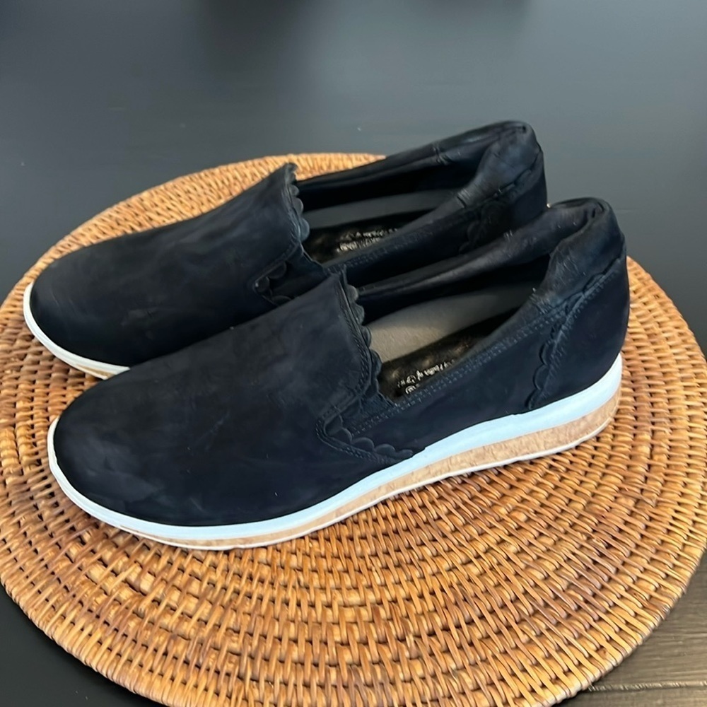 Walking Cradles shoes‎